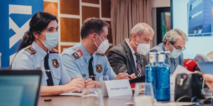 Presentación de la campaña de FEGICAT con los Mossos d'Esquadra